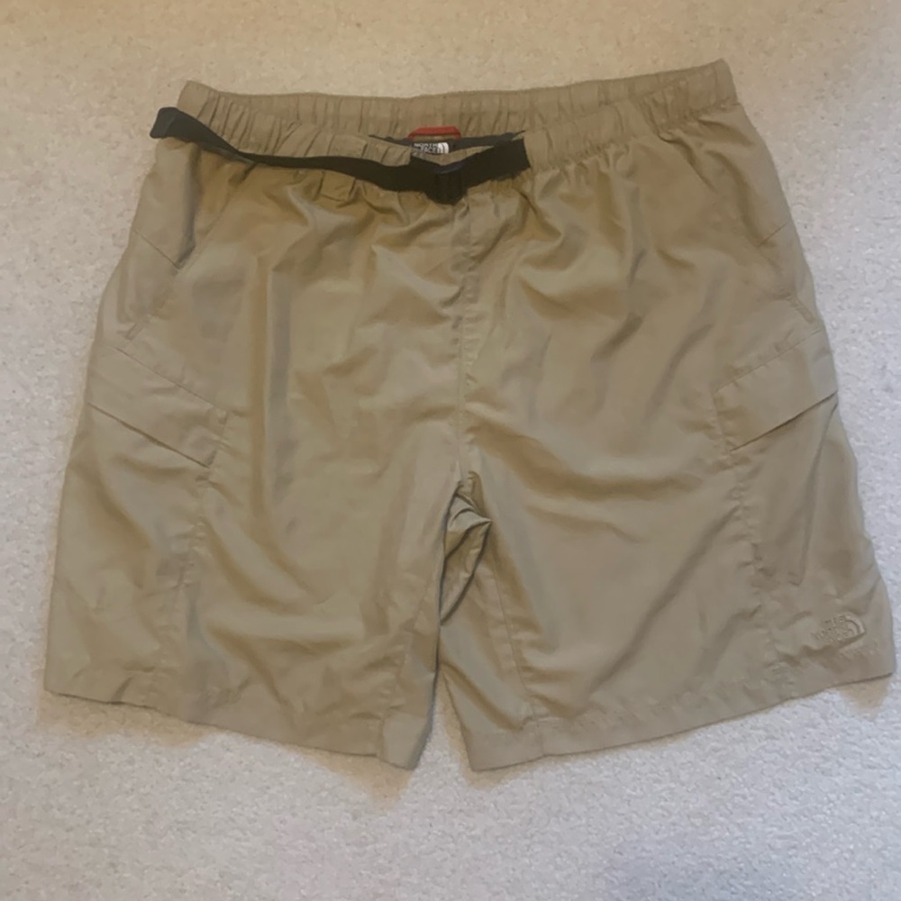 North Face men’s shorts with liner XL